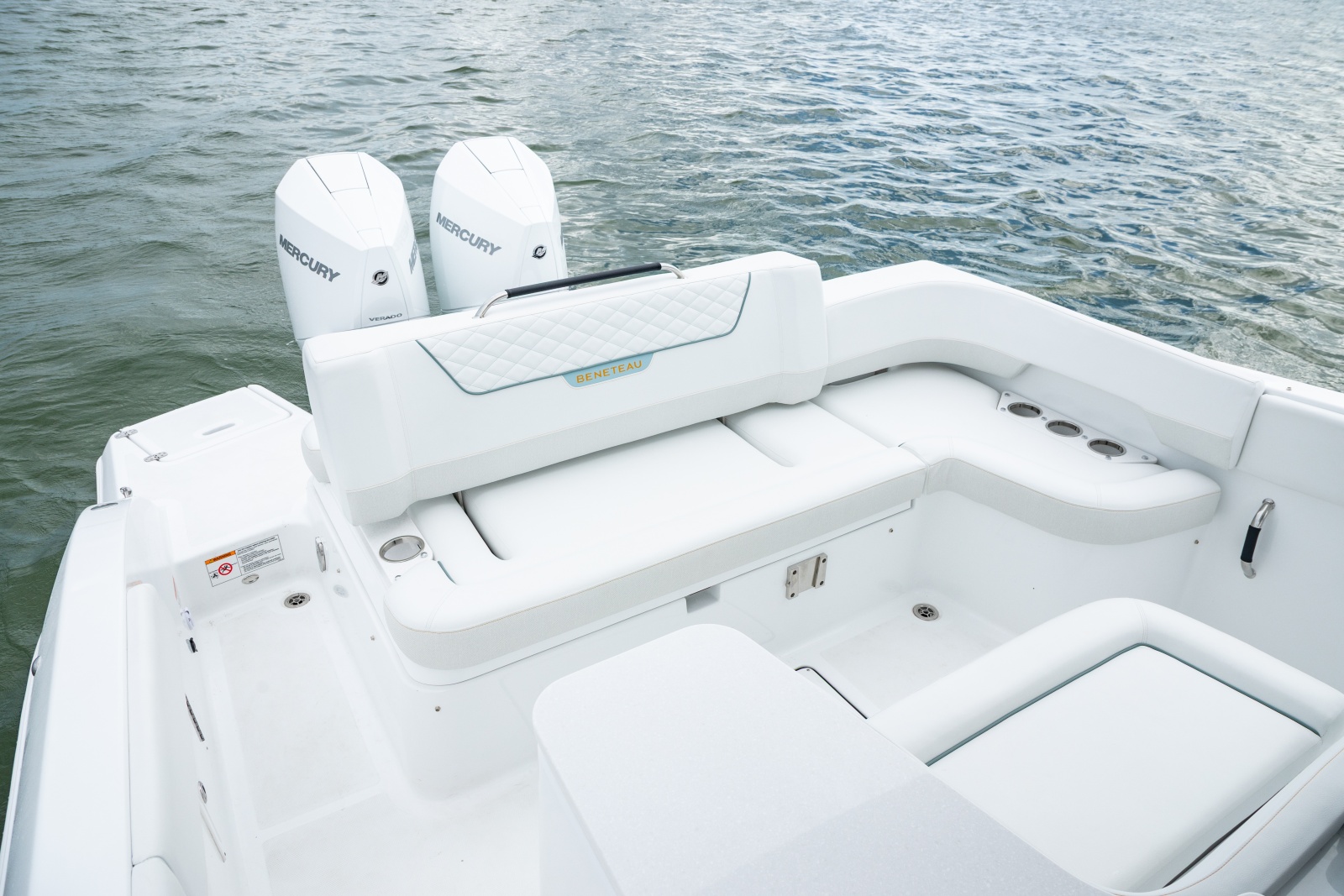 2027 Beneteau