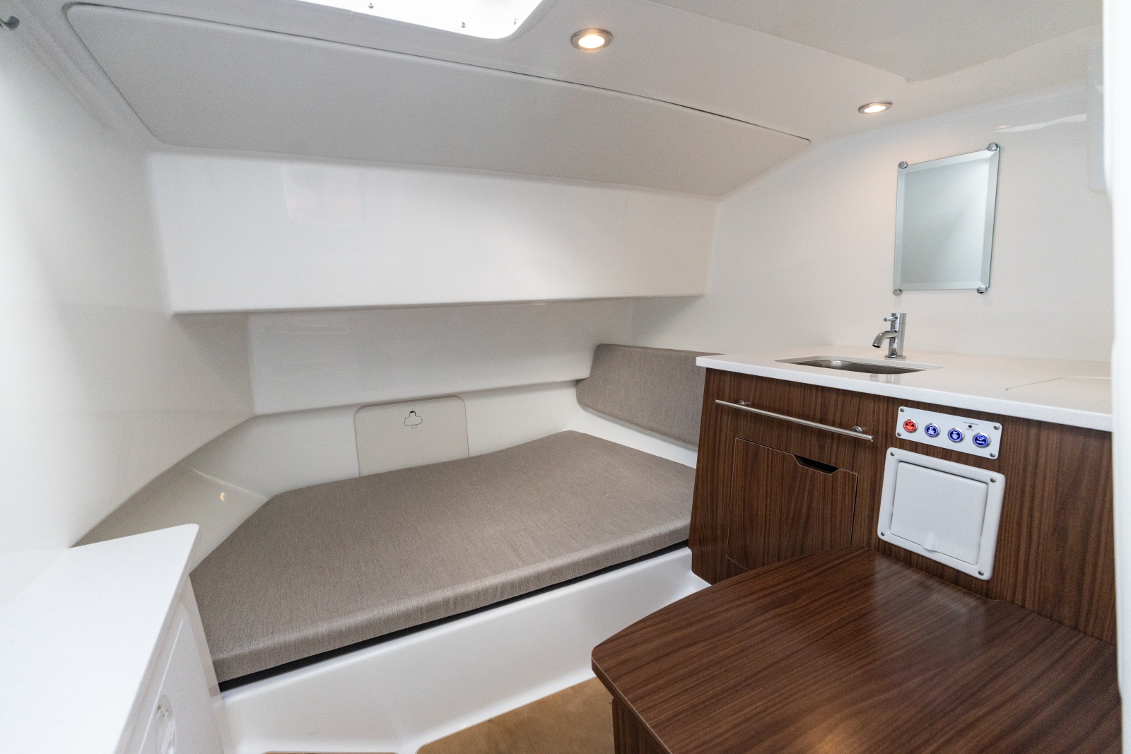 2027 Beneteau