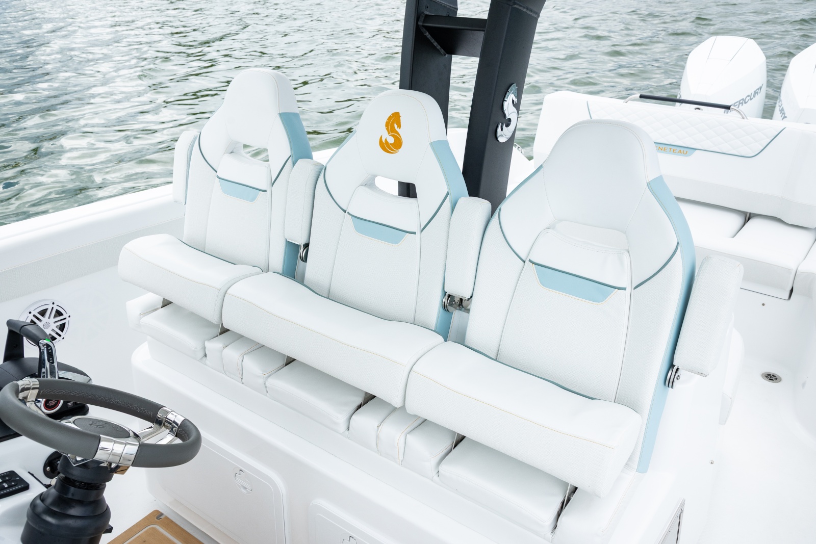 2027 Beneteau
