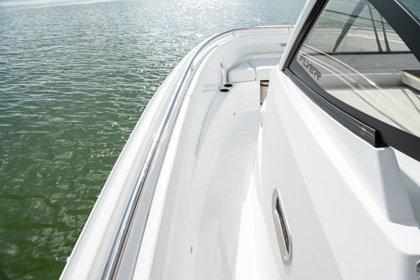 2027 Beneteau