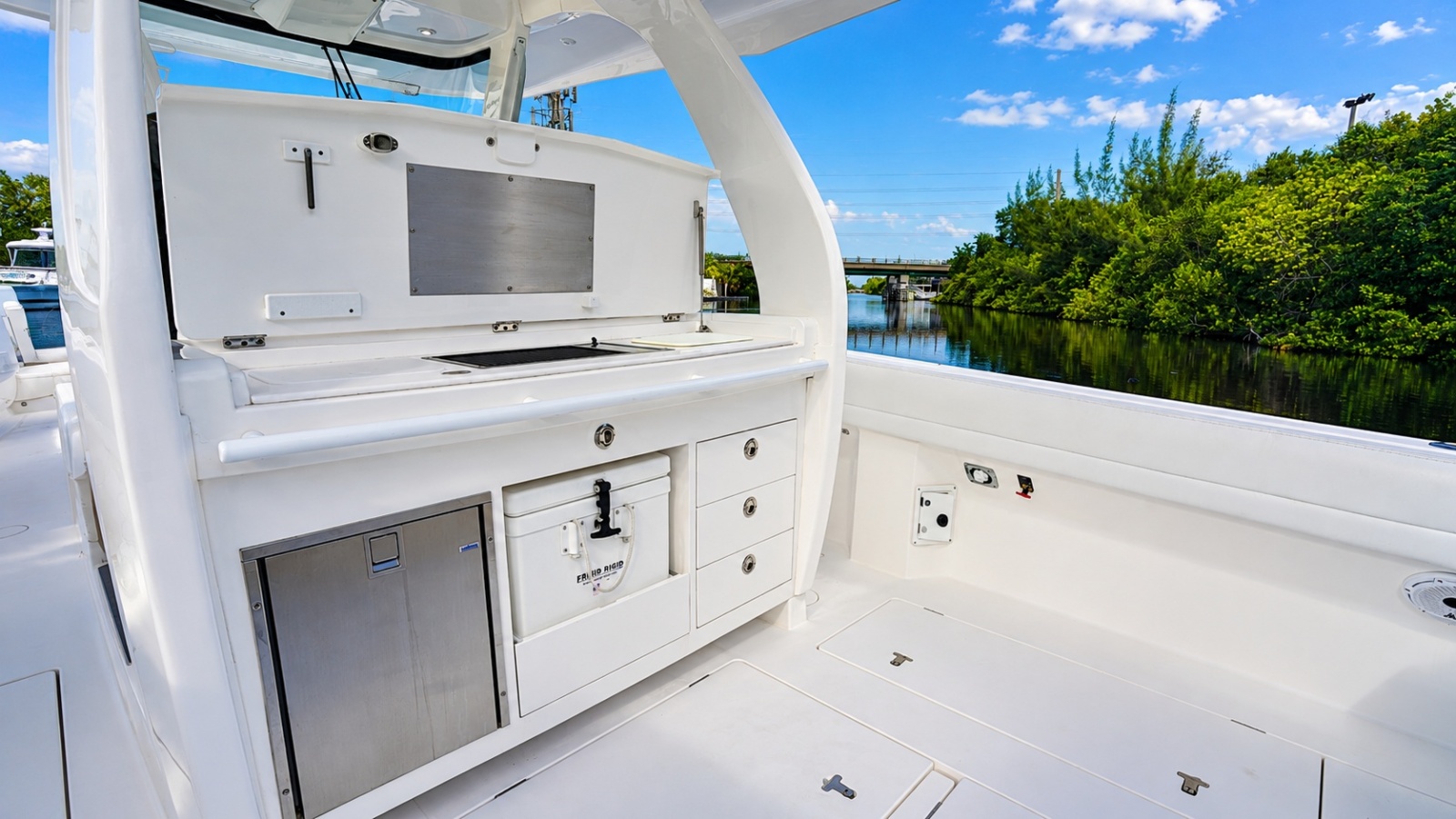 2019 Intrepid 40 PANACEA