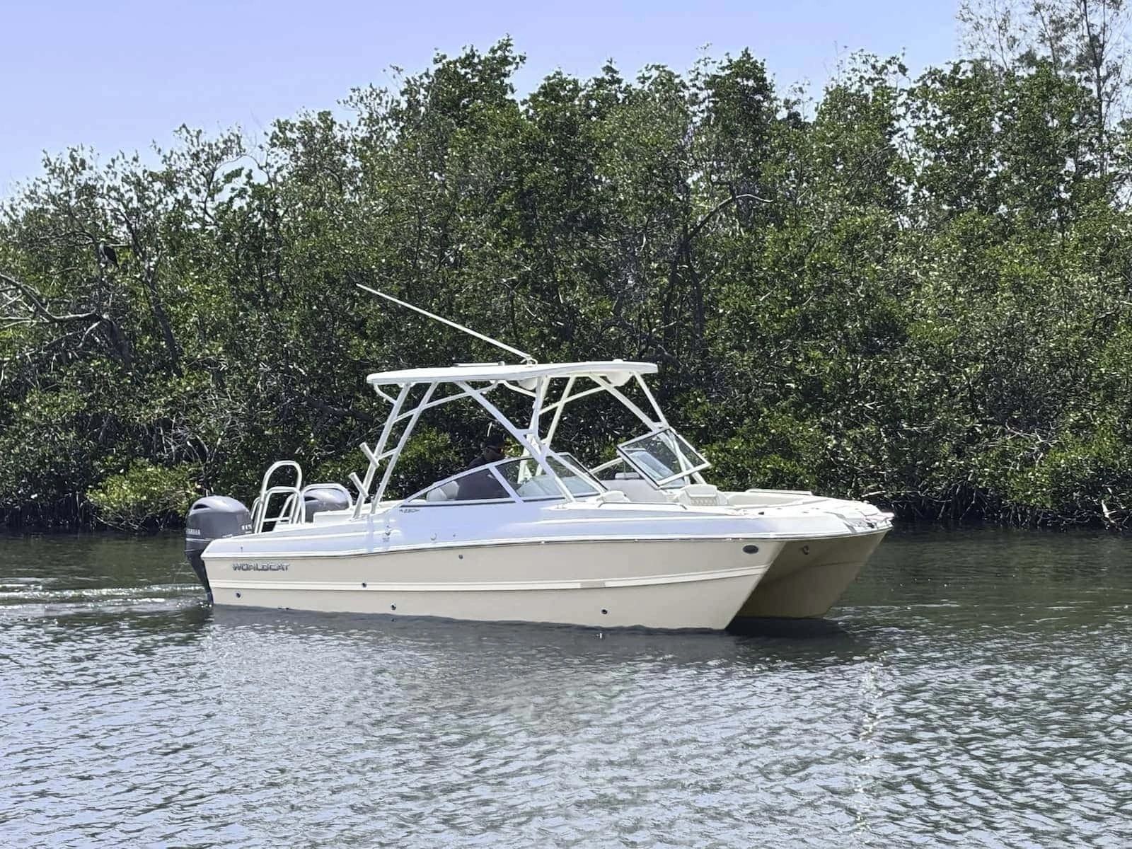 2020 World Cat 230 SD