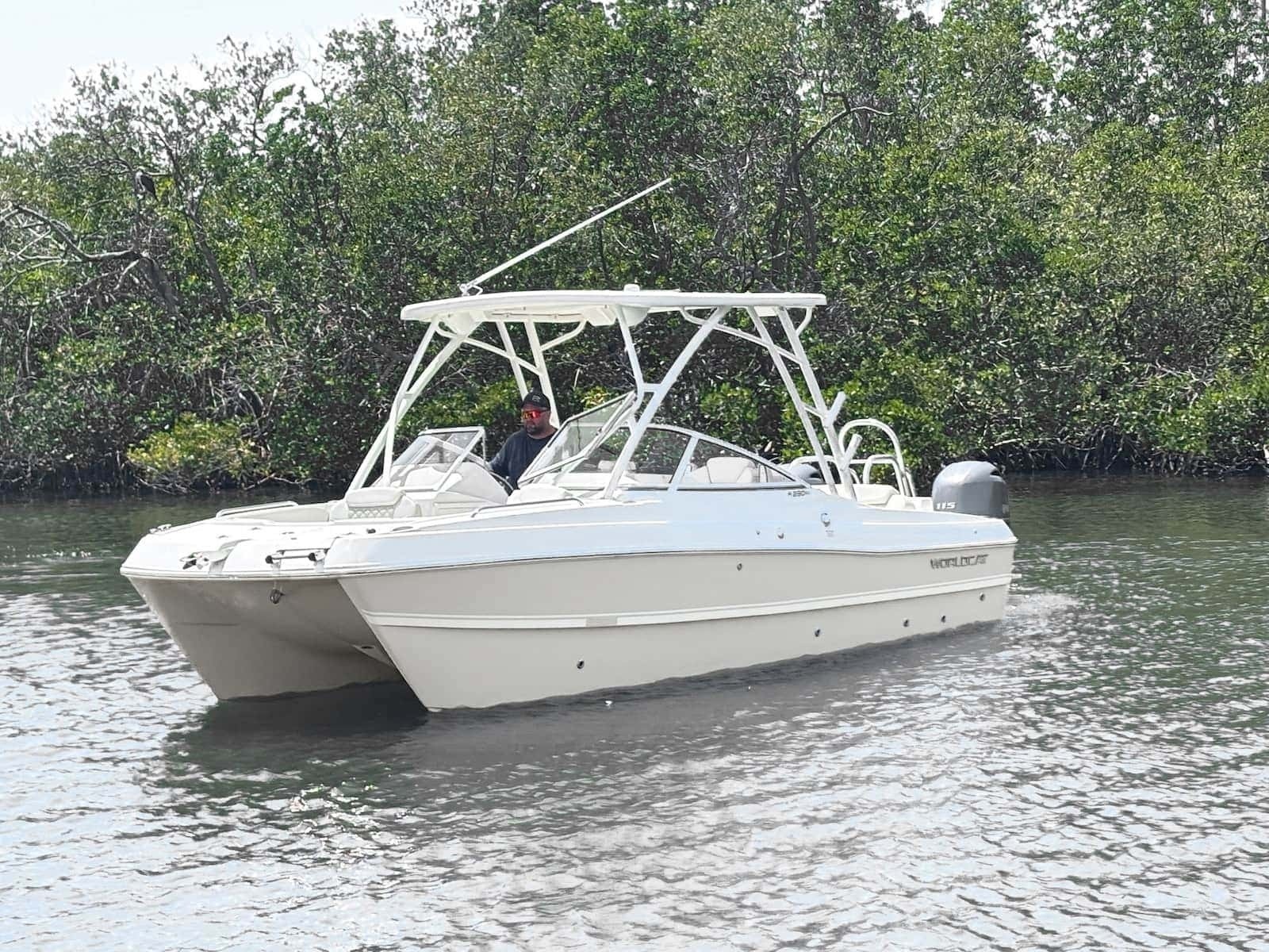 2020 World Cat 230 SD