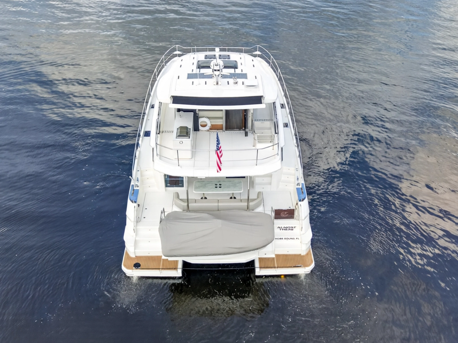 2025 Aquila 54 YACHT