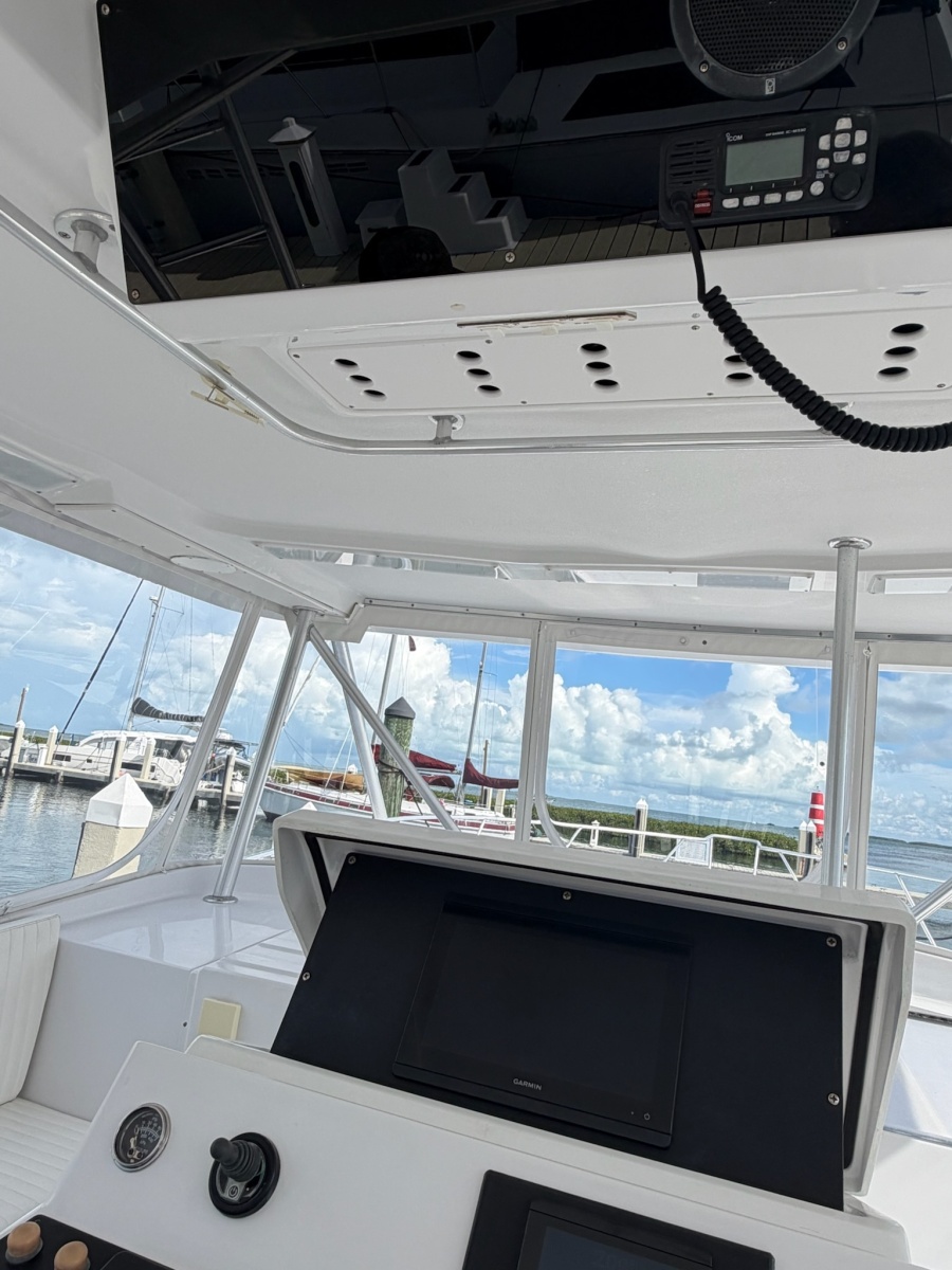 1998 Luhrs 40 Open