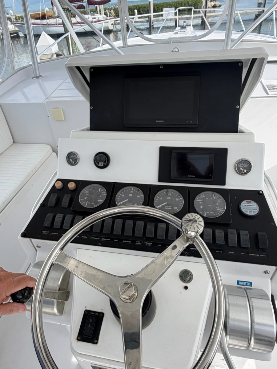 1998 Luhrs 40 Open
