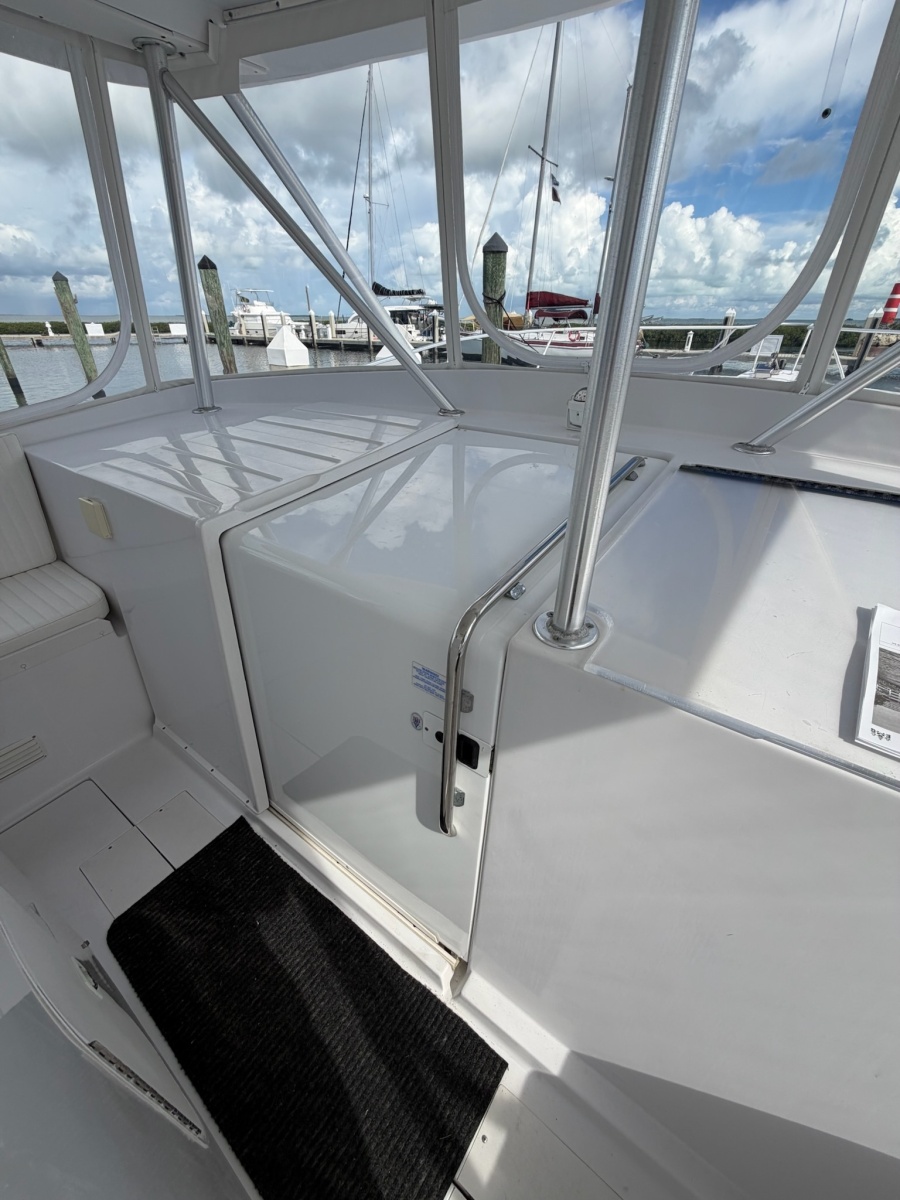 1998 Luhrs 40 Open