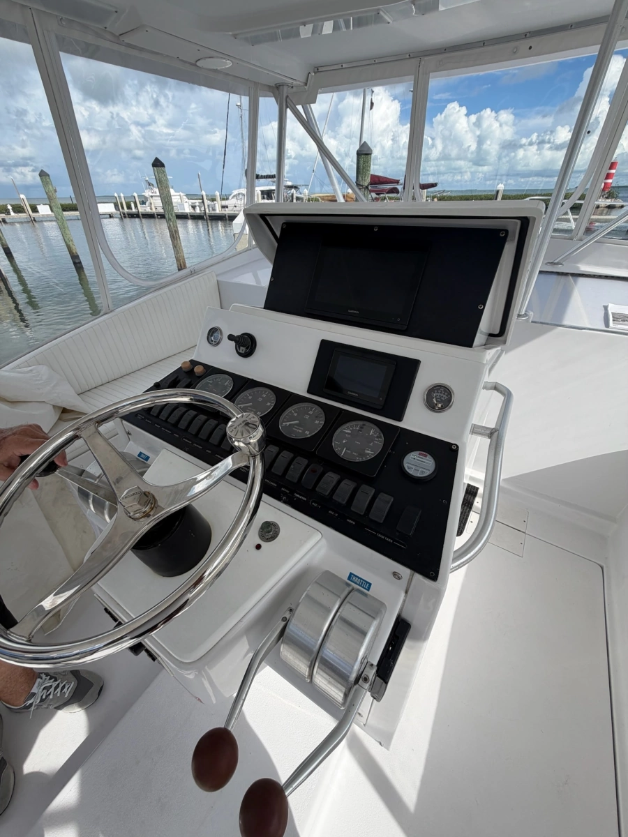 1998 Luhrs 40 Open
