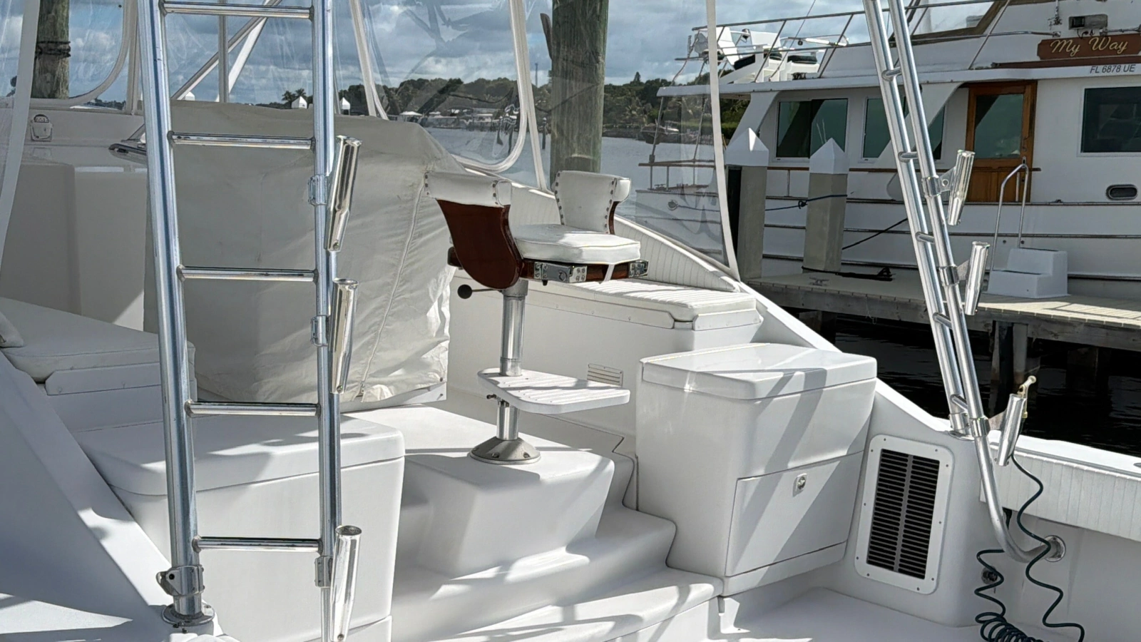 1998 Luhrs 40 Open