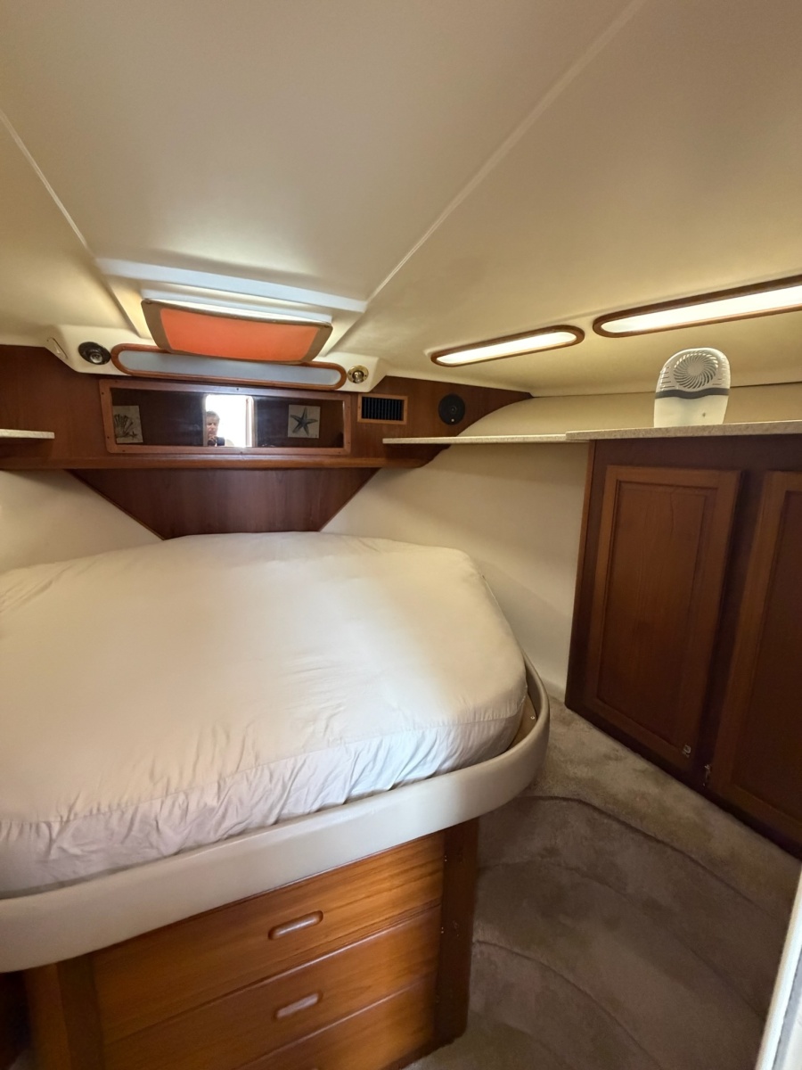 1998 Luhrs 40 Open