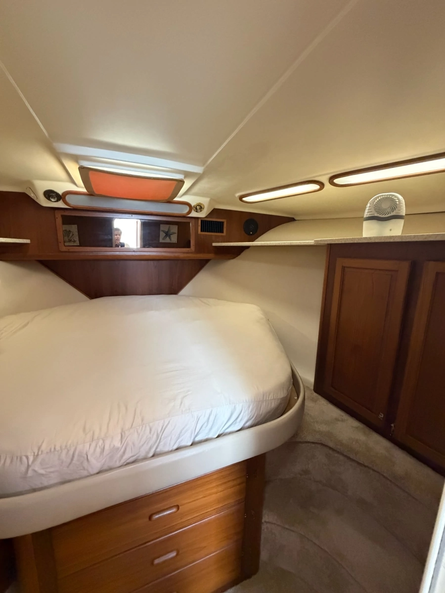 1998 Luhrs 40 Open