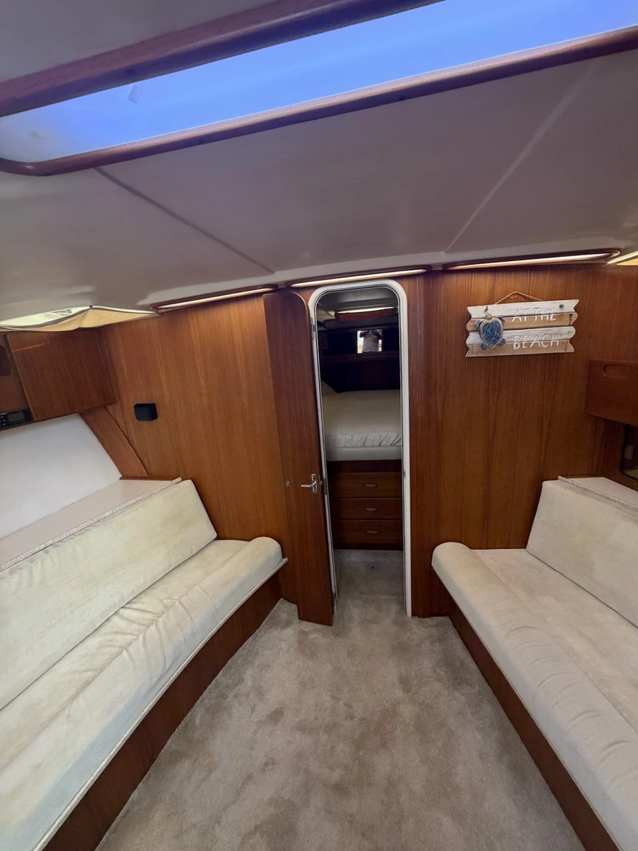 1998 Luhrs 40 Open