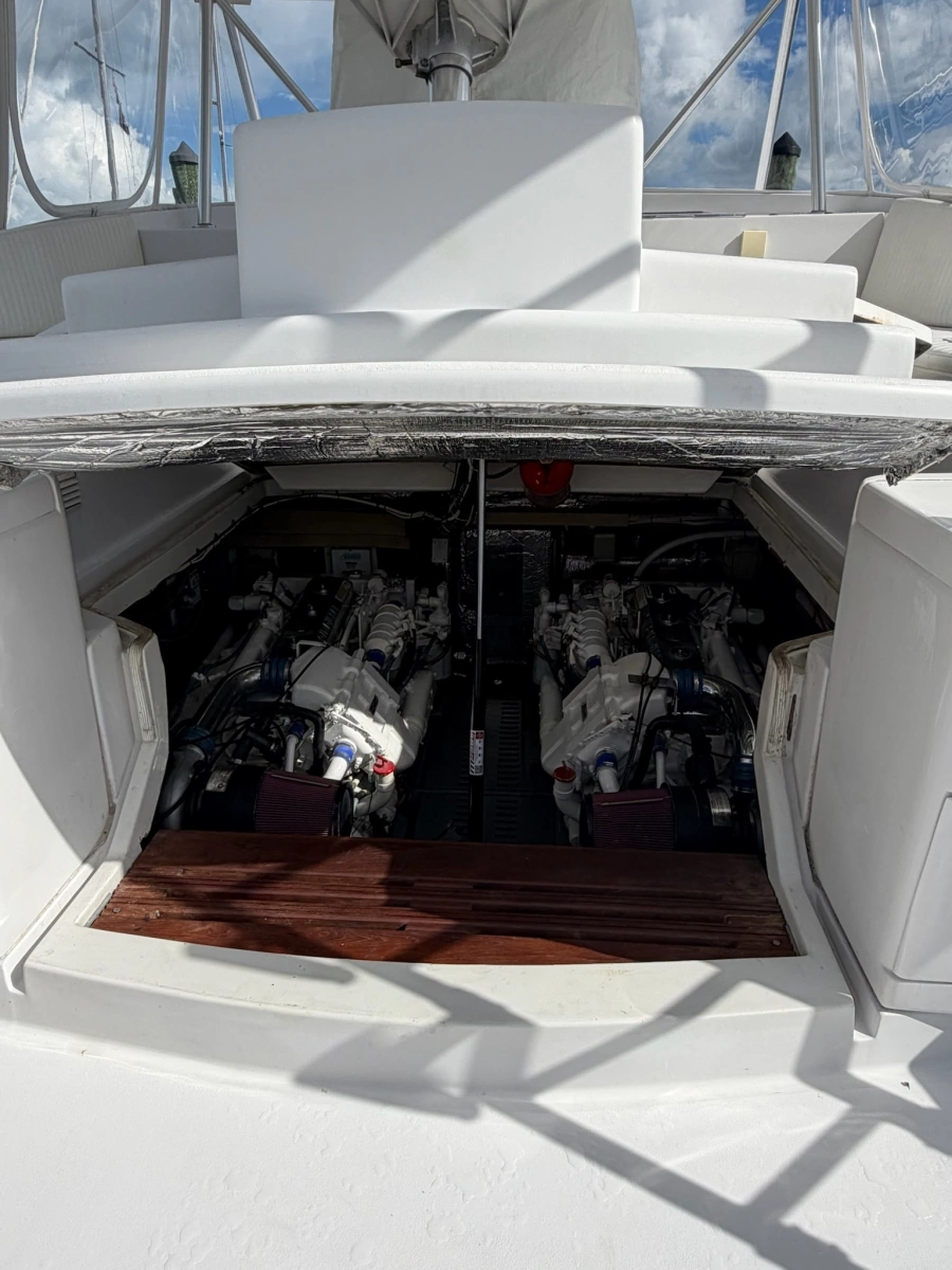 1998 Luhrs 40 Open