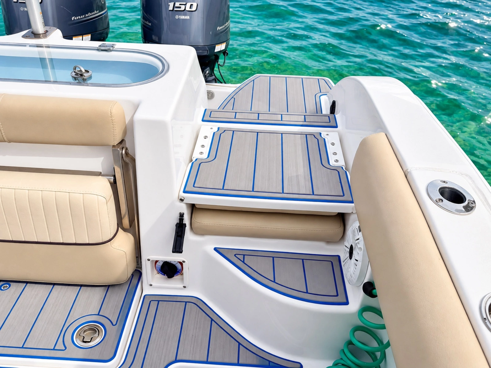 2019 Sea Fox 266 Commander
