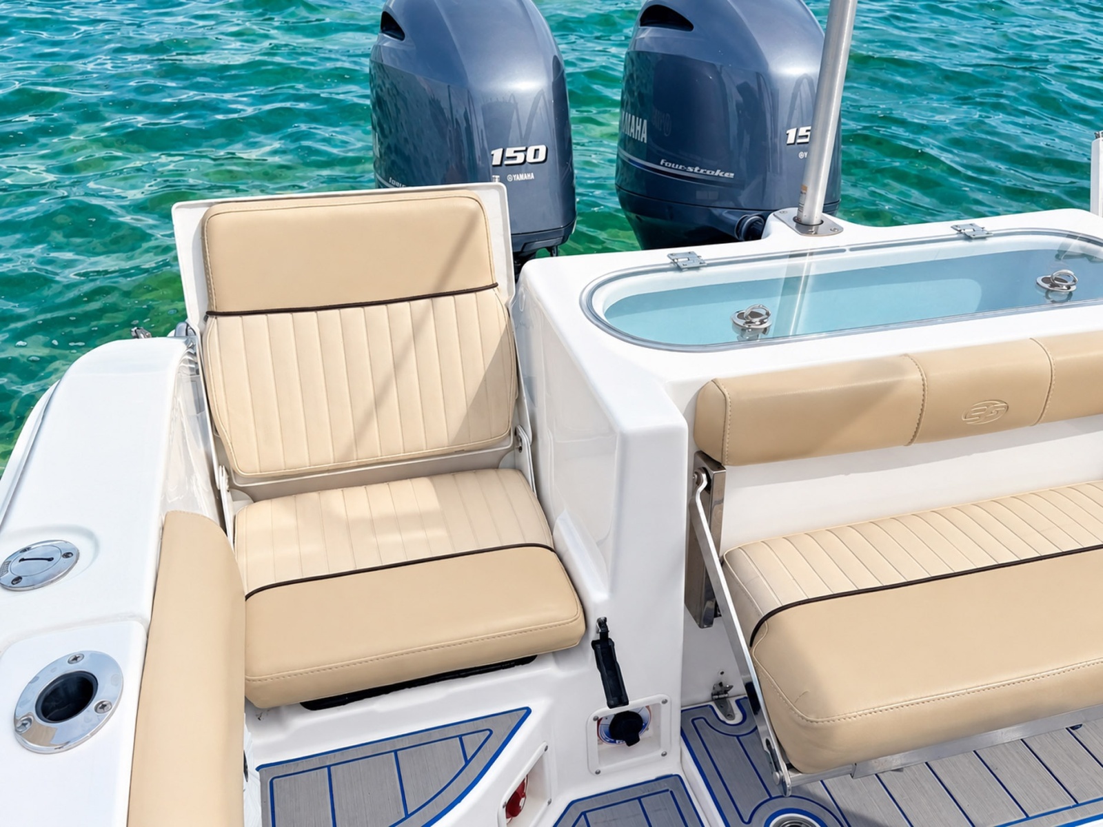 2019 Sea Fox 266 Commander