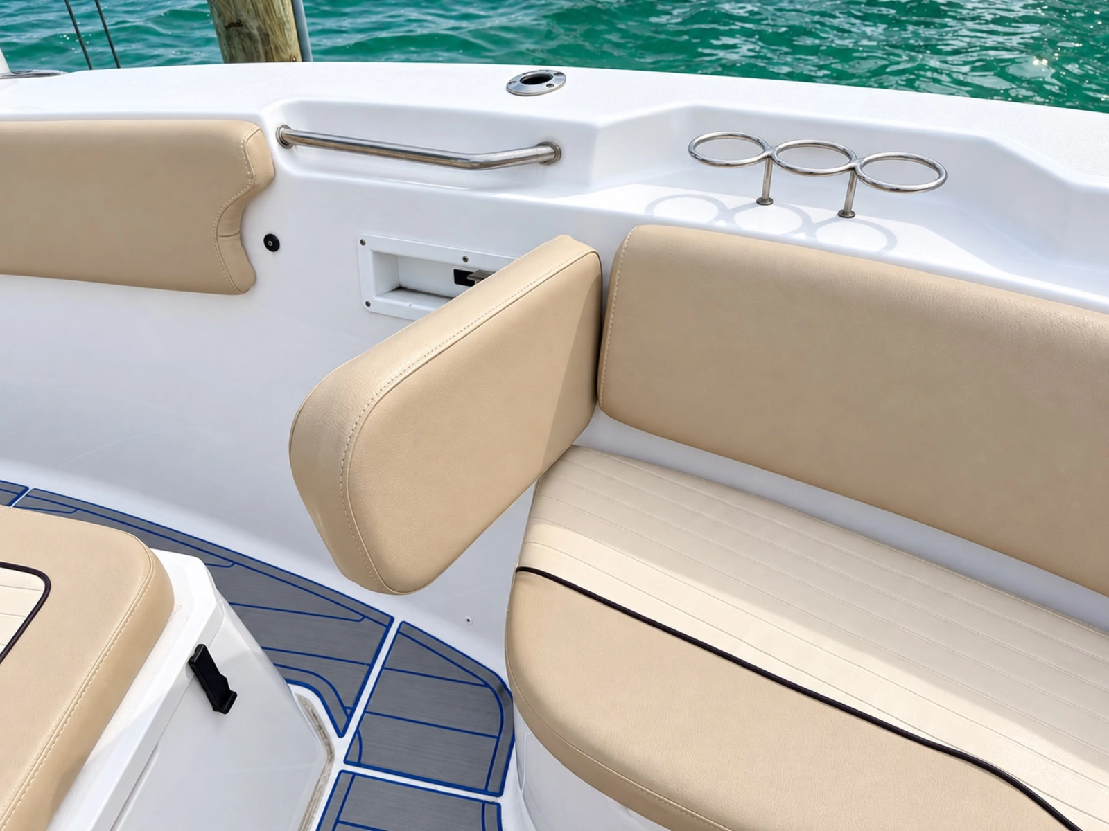 2019 Sea Fox 266 Commander