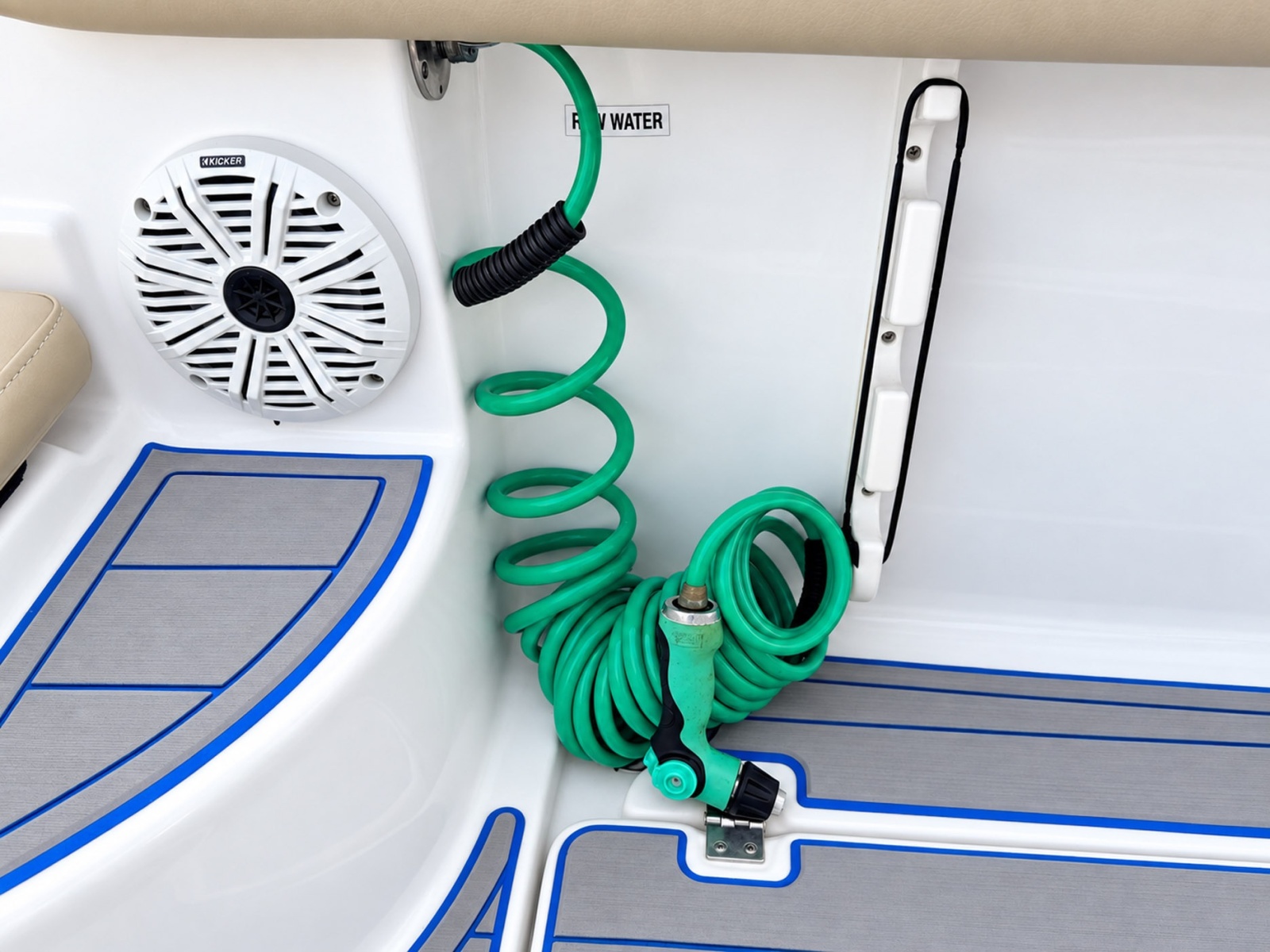 2019 Sea Fox 266 Commander