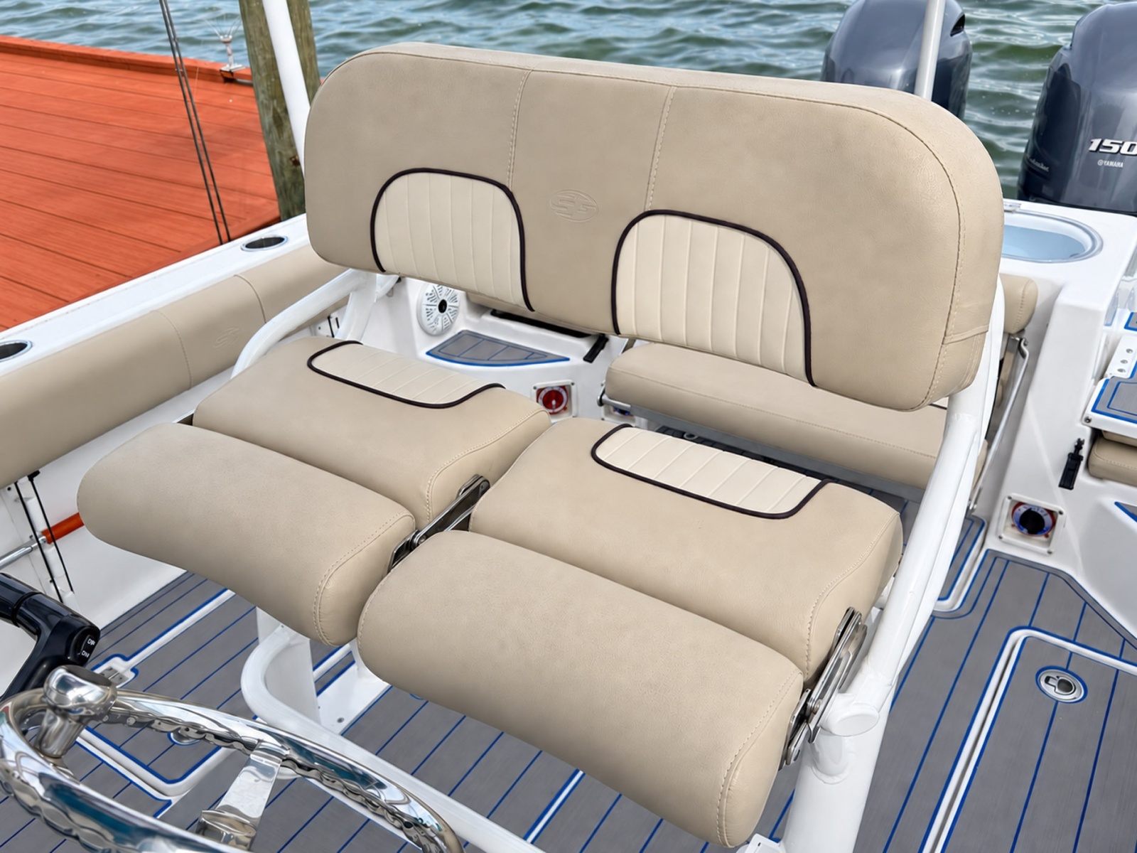 2019 Sea Fox 266 Commander