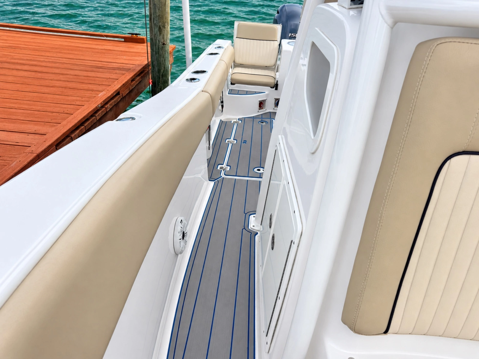 2019 Sea Fox 266 Commander