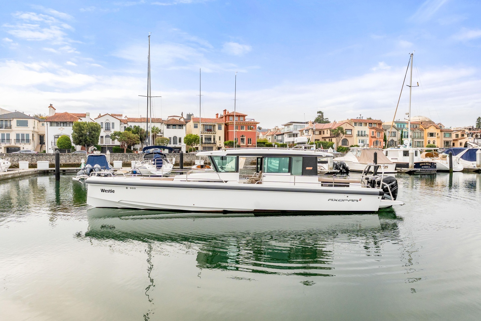 2019 Axopar 37 Cabin