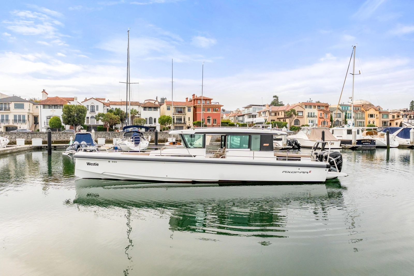 2019 Axopar 37 Cabin