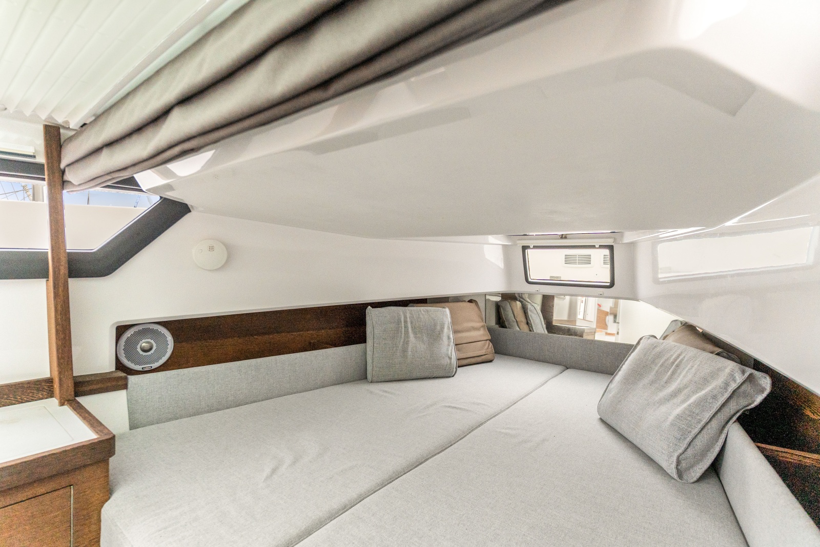 2019 Axopar 37 Cabin