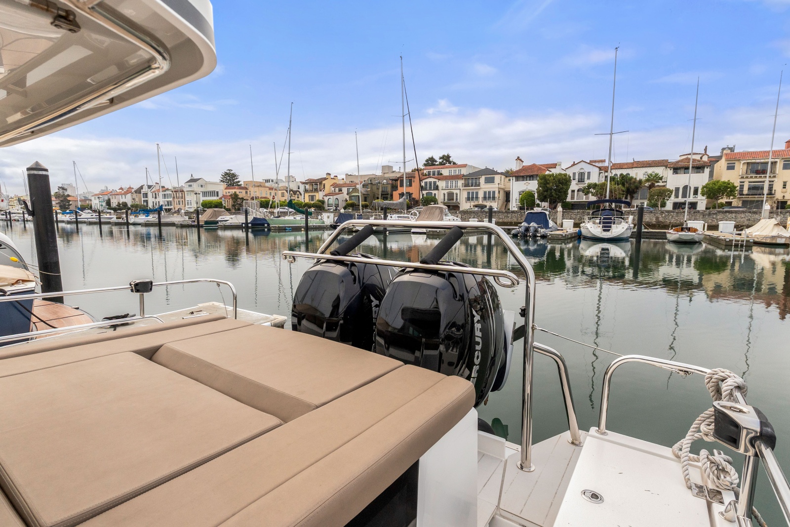 2019 Axopar 37 Cabin