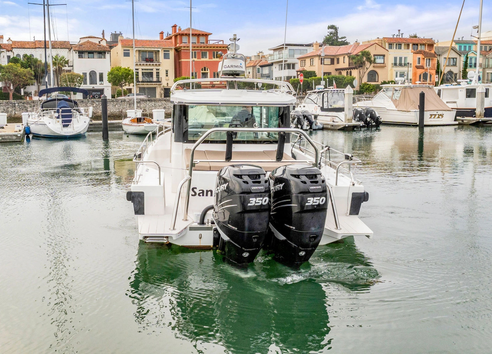 2019 Axopar 37 Cabin
