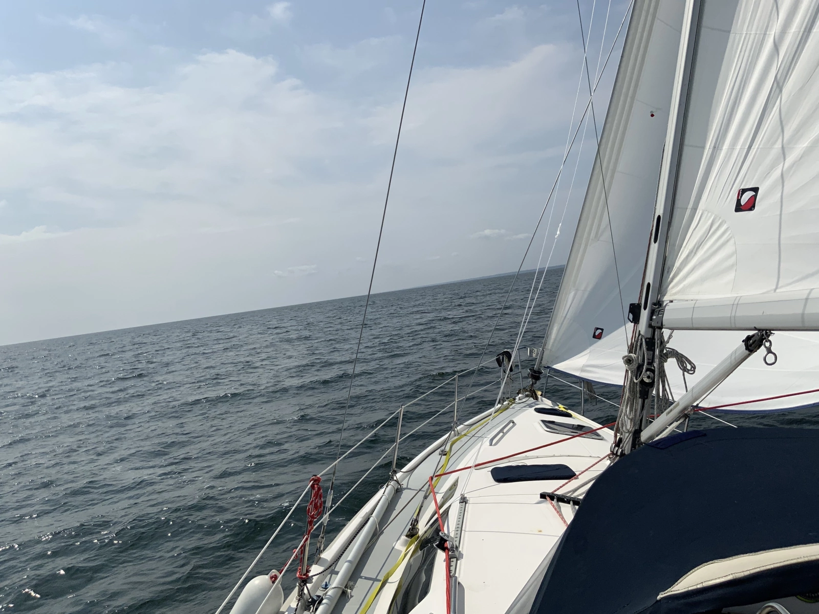 2000 Hunter 410