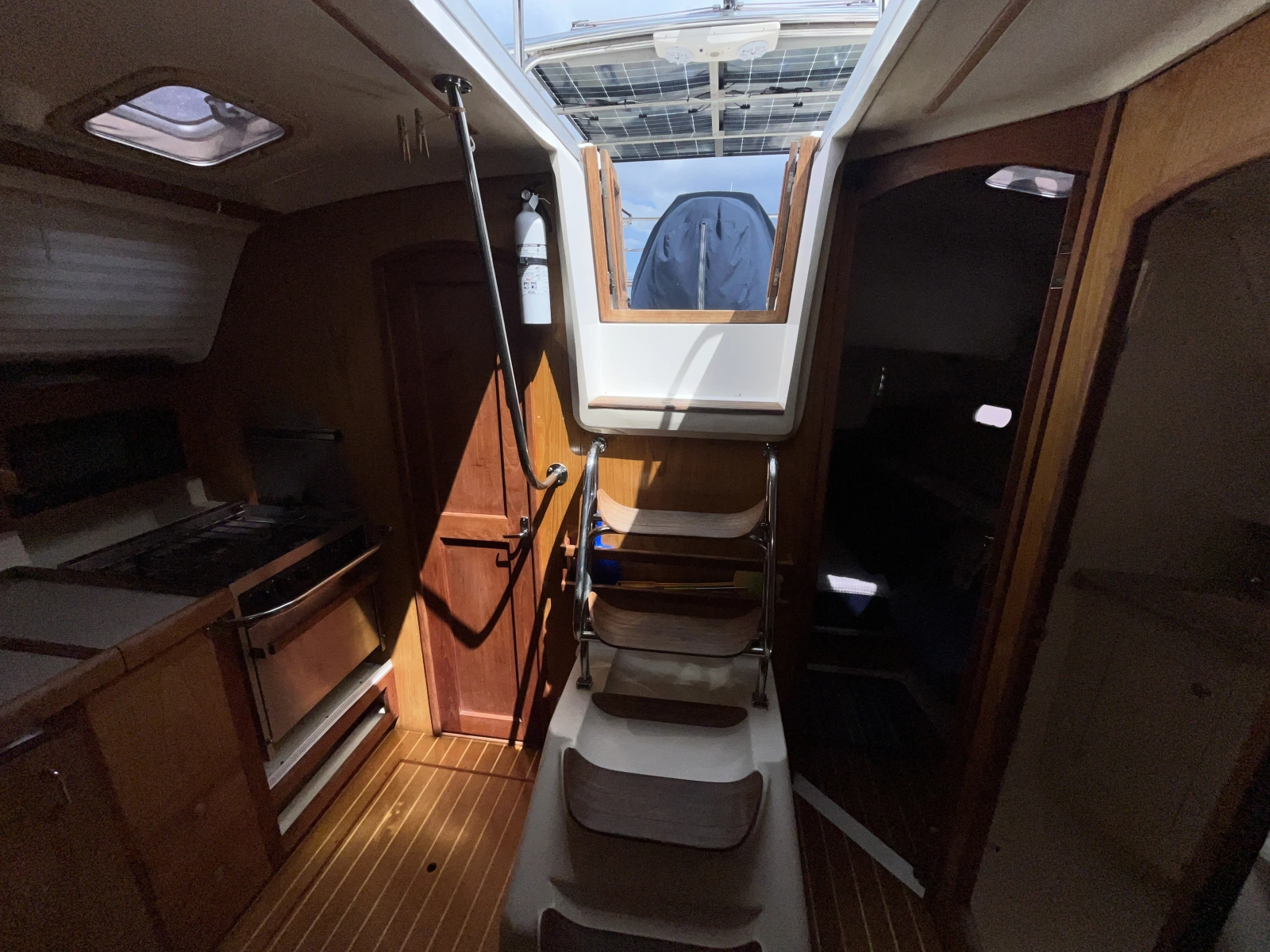 2000 Hunter 410