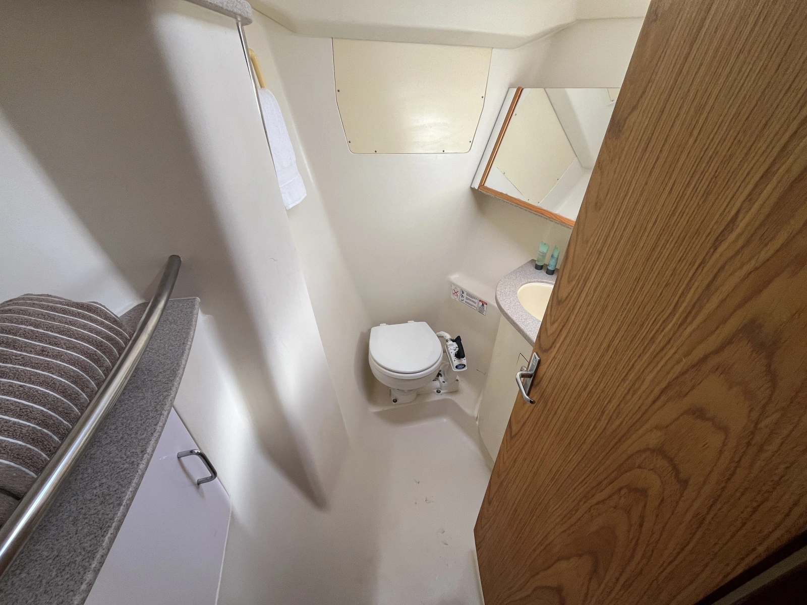2000 Hunter 410