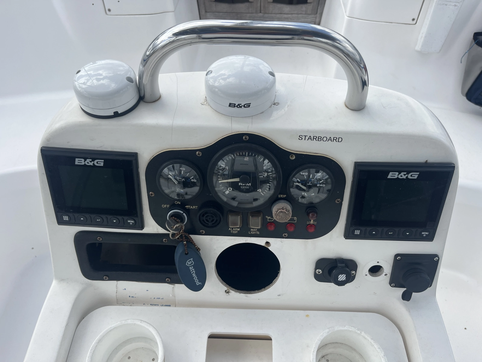 2000 Hunter 410