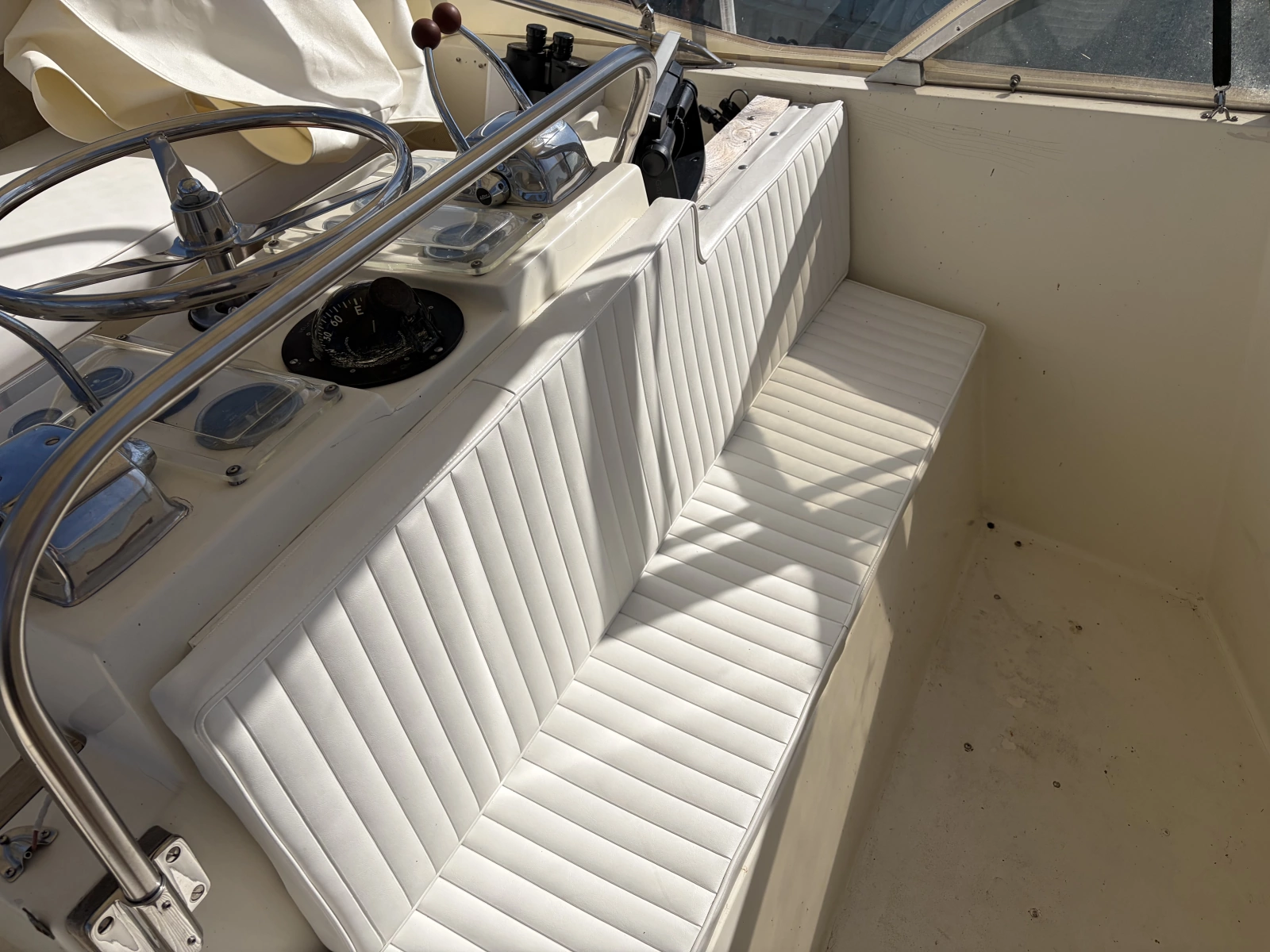 1972 Hatteras 