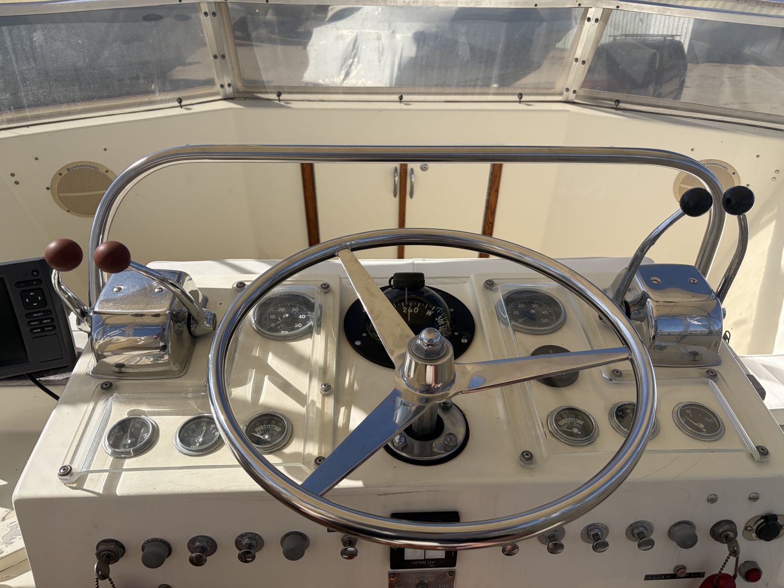 1972 Hatteras 