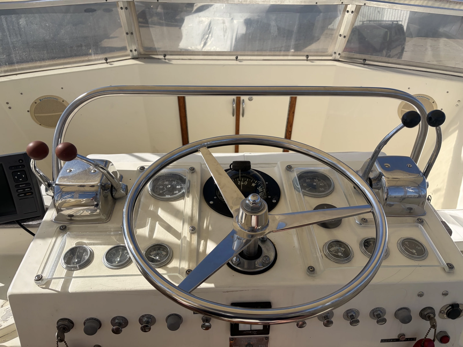1972 Hatteras 