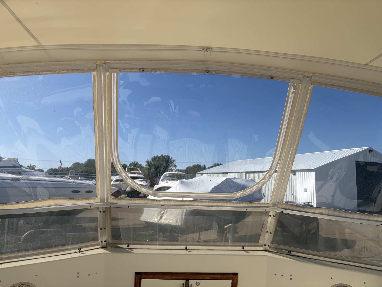 1972 Hatteras 
