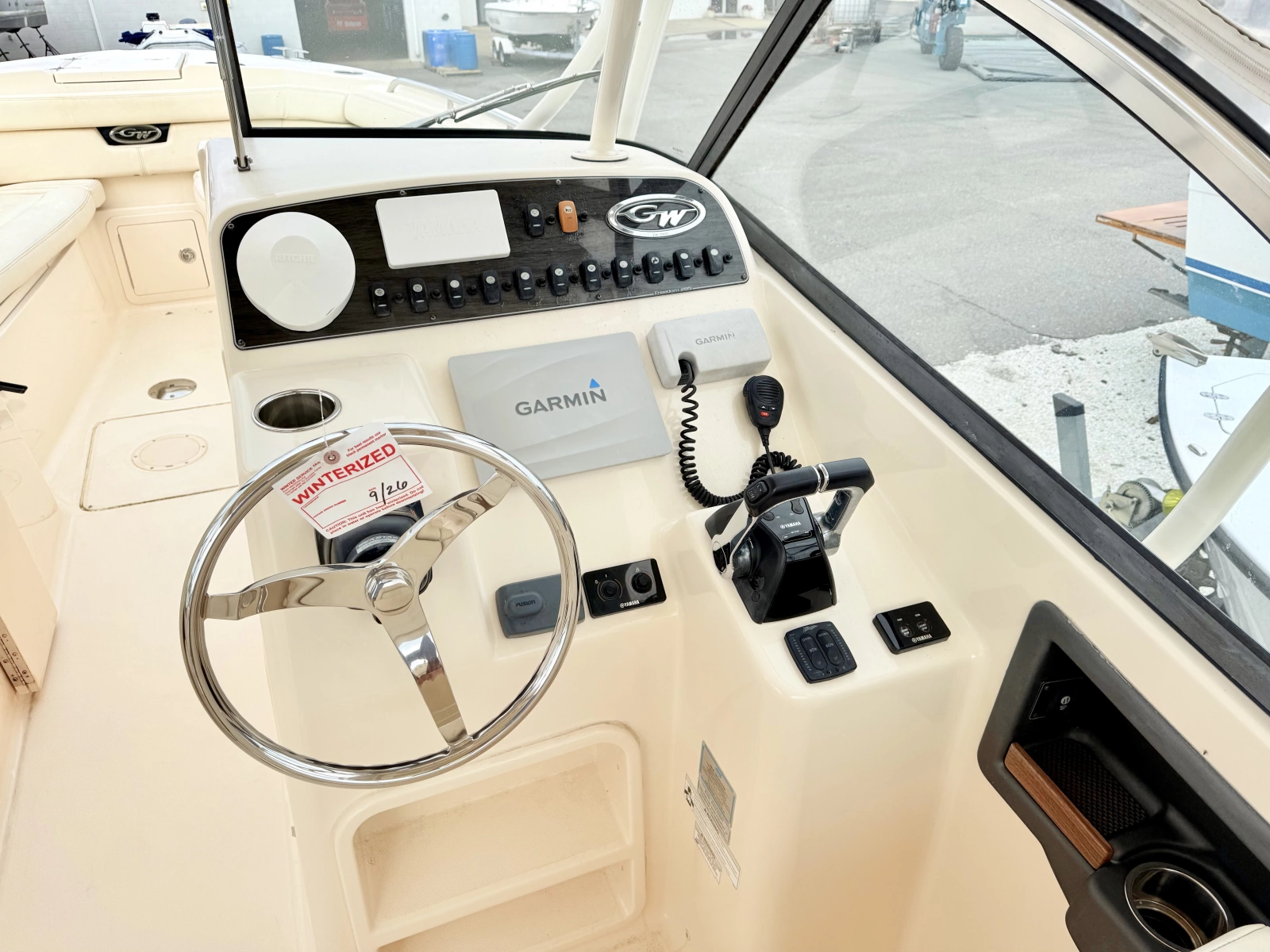 2015 Grady-White Freedom 285