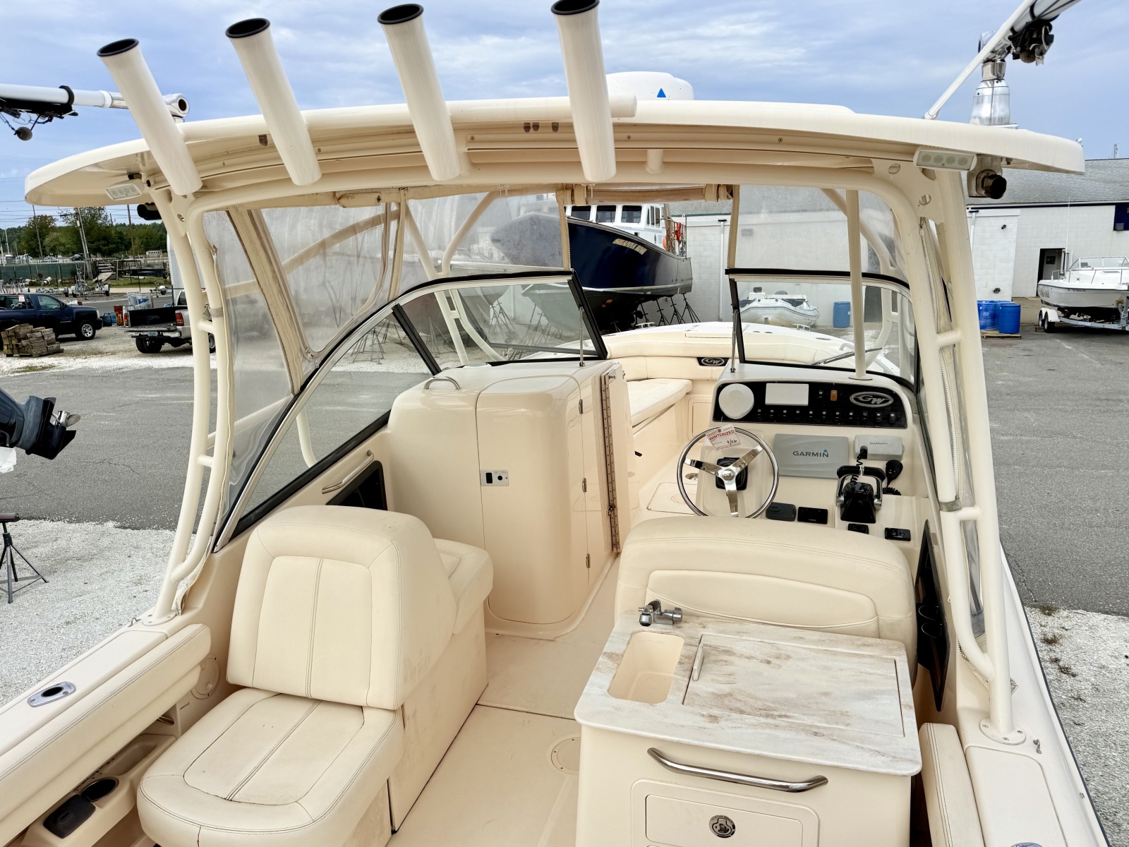 2015 Grady-White Freedom 285