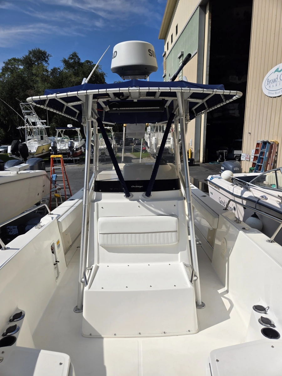 2000 Boston Whaler Outrage