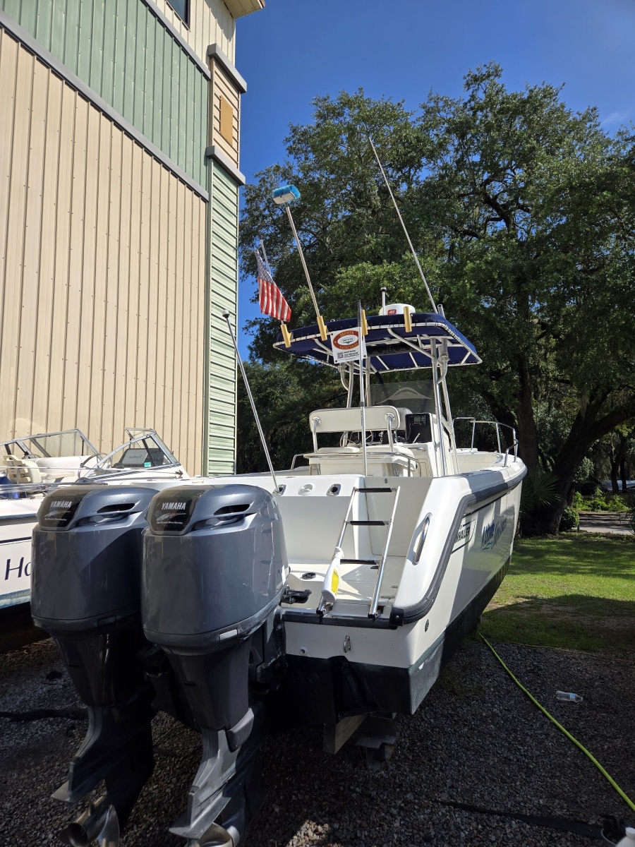 2000 Boston Whaler Outrage