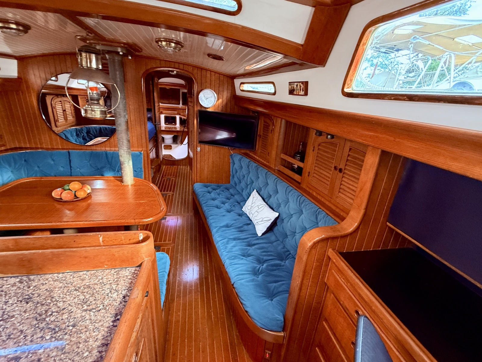 1997 Hans Christian Christina 43