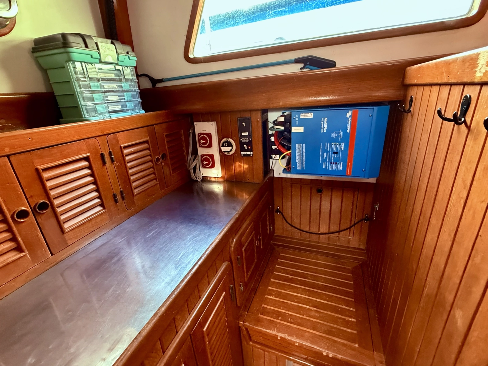 1997 Hans Christian Christina 43