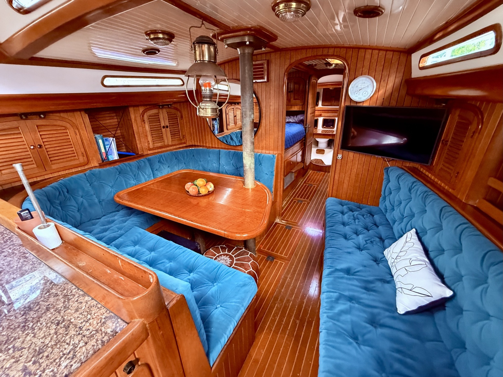 1997 Hans Christian Christina 43
