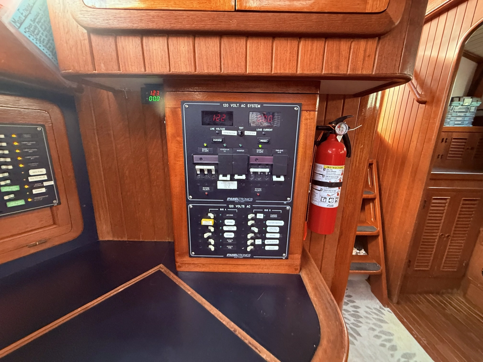 1997 Hans Christian Christina 43