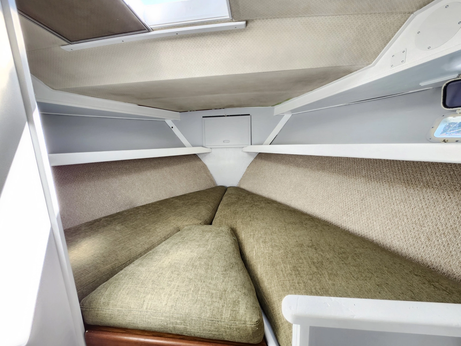 1977 Viking 43 DC