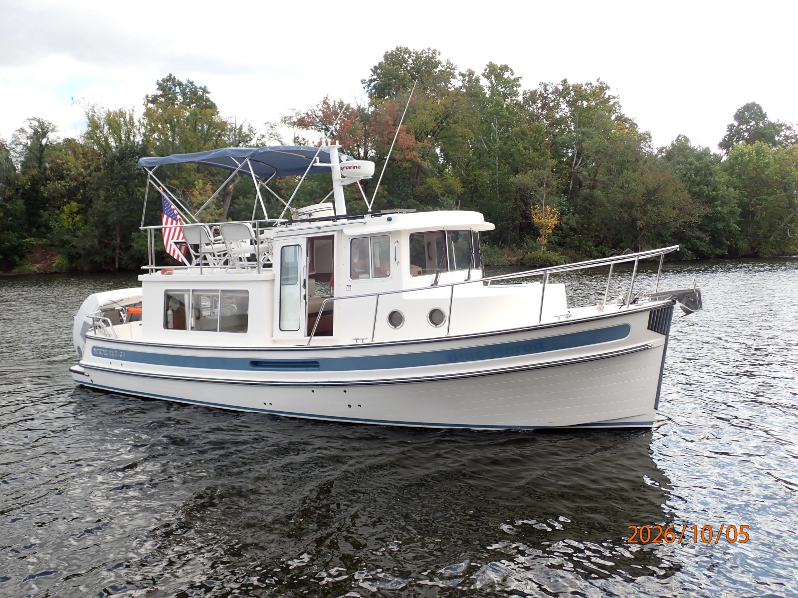 34' Nordic Tugs starboard forward profile