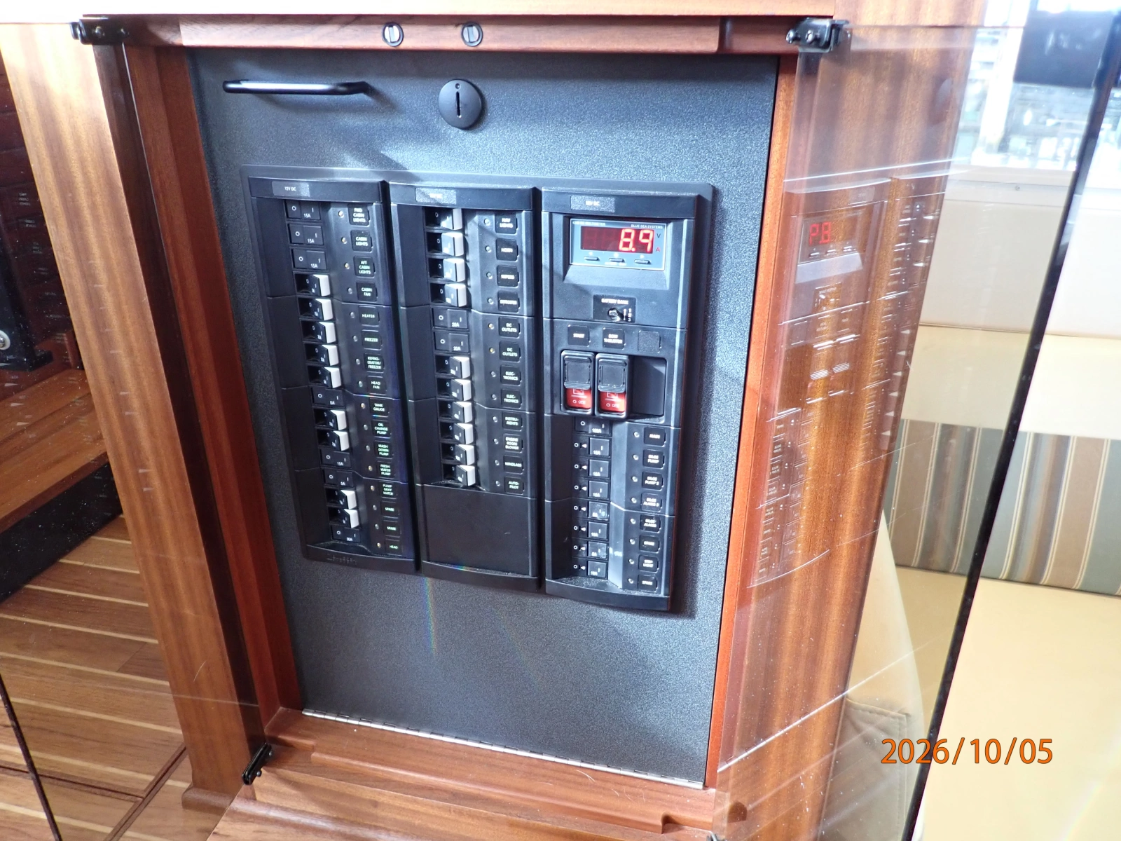 34' Nordic Tugs electrical panel1