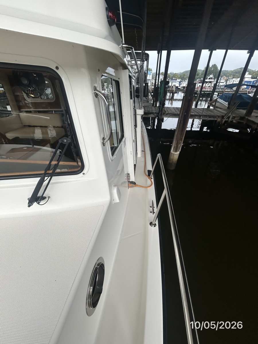 34' Nordic Tugs port side deck