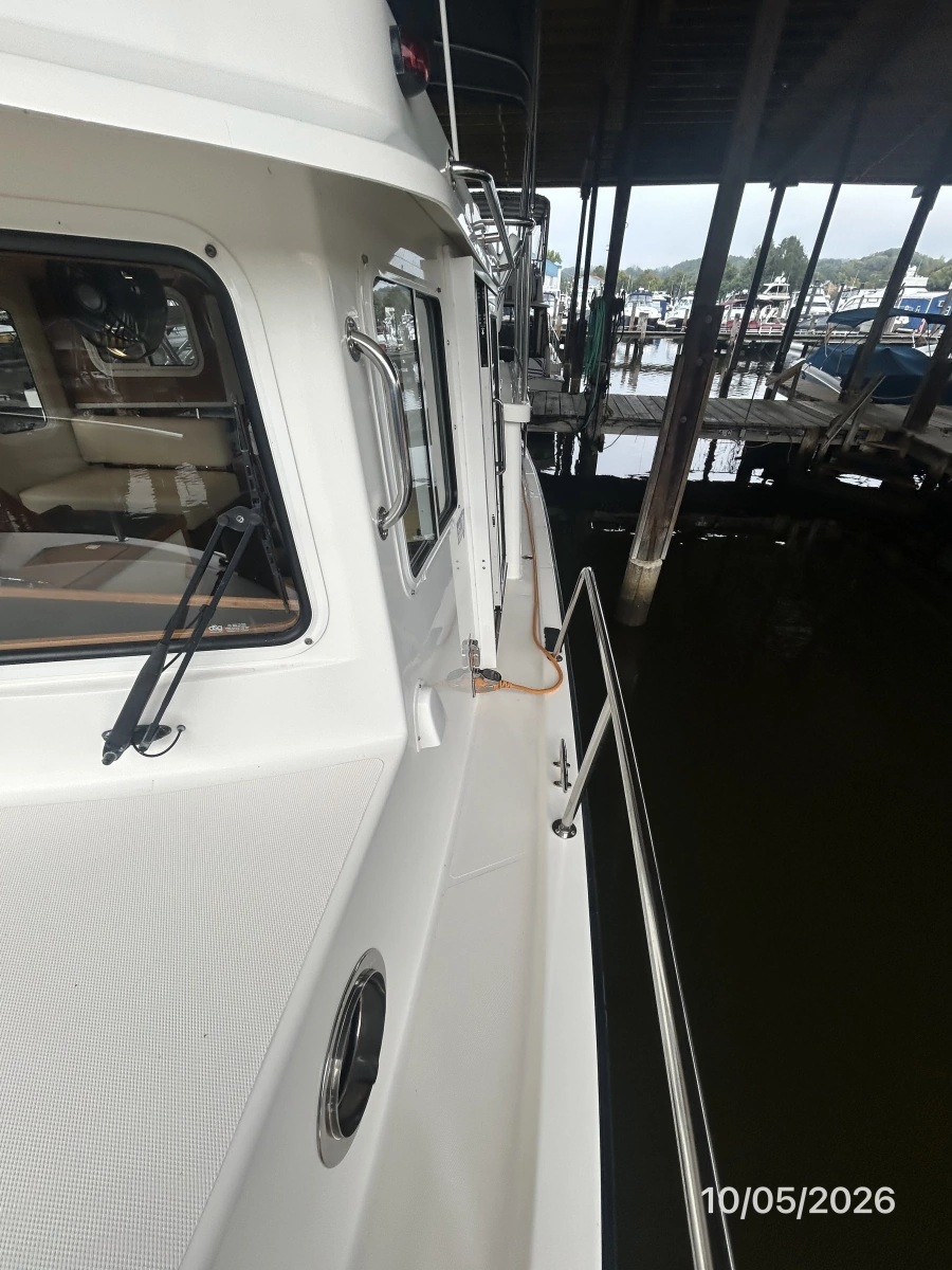 34' Nordic Tugs port side deck