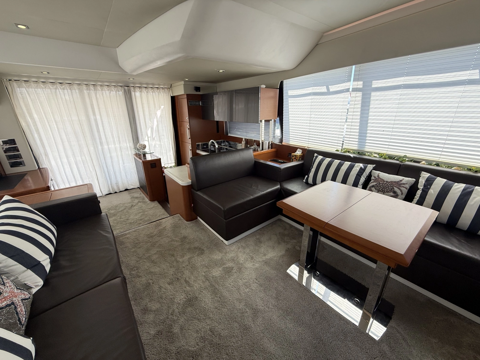 2015 Prestige 55 Fly